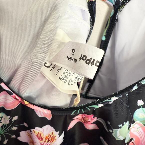 PatPat Floral Ruffle Sleeve Front Keyhole Cutout One-Piece Swimsuit Size Small - Picture 7 of 12